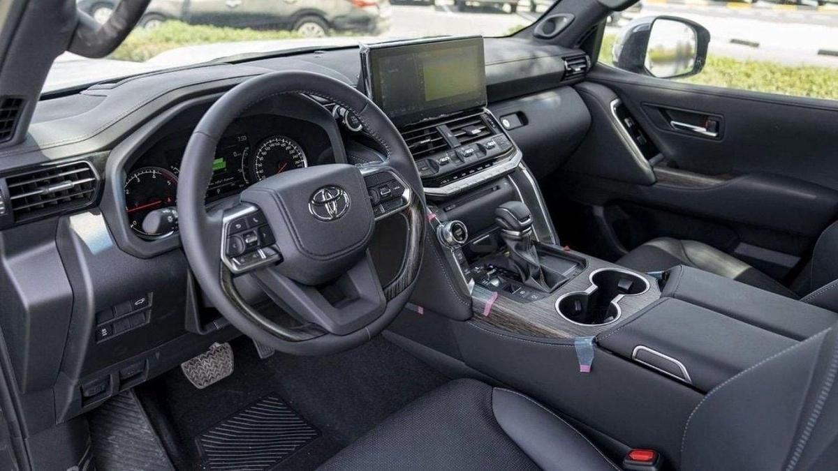 Toyota Land Cruiser Land cruiser VXR 3.5L Twin turbo PETROL MY2025 FOR EXPORT ONLY-7-7