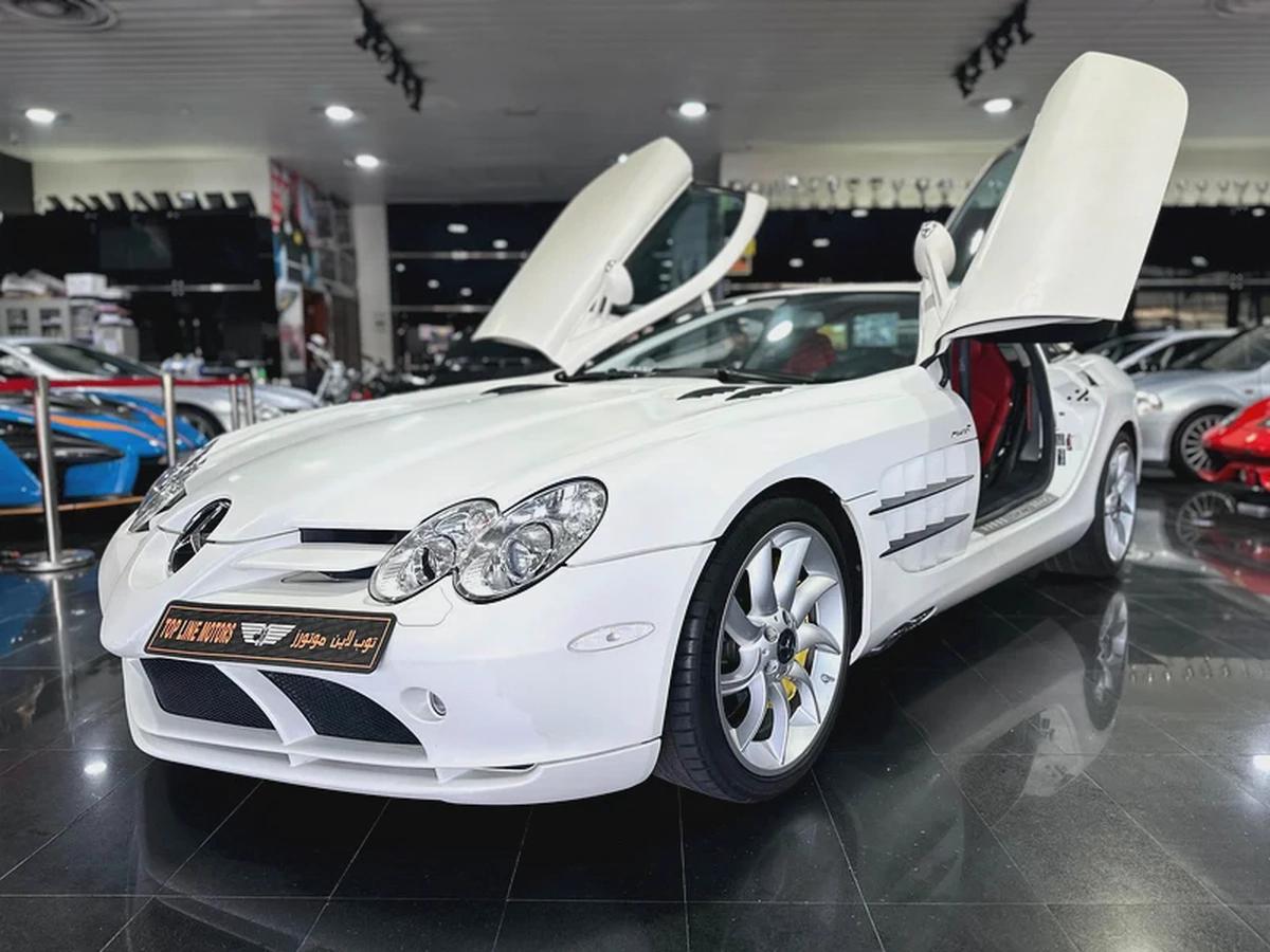 Mercedes -Benz SLR, Full Service History From Abudhabi Dealer, Amazing specs, must see to believe-0-0