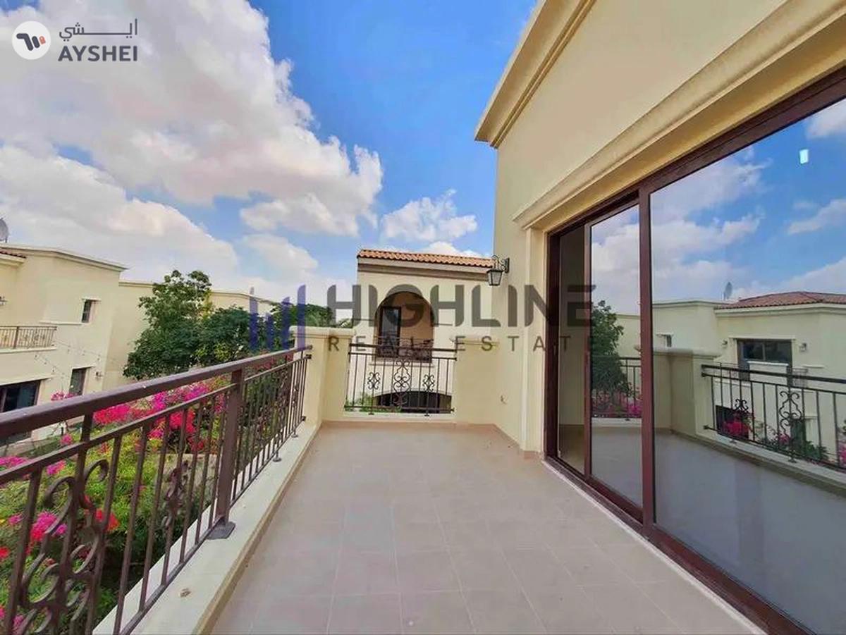 Elegant 5-Bedroom Spanish Villa with Timeless Charm-0-landscape