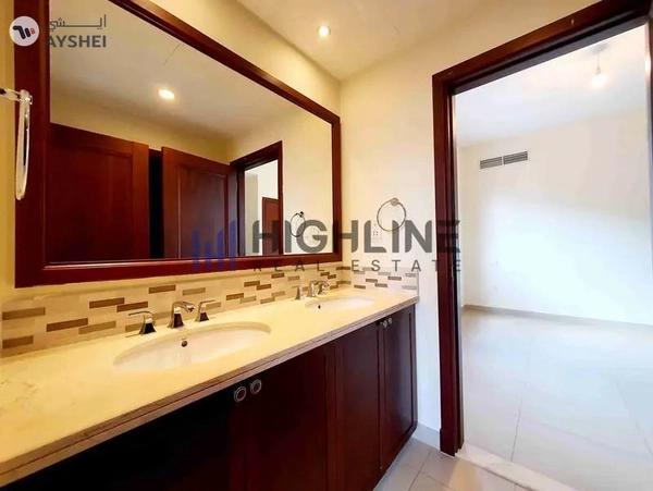 Elegant 5-Bedroom Spanish Villa with Timeless Charm