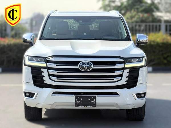 TOYOTA LAND CRUISER VX. R TWIN TURBO | GCC SPECS | YEAR: 2022 | KMS: 142,000 | FULL-SERVICE HISTORY FROM AL FUTTAIM