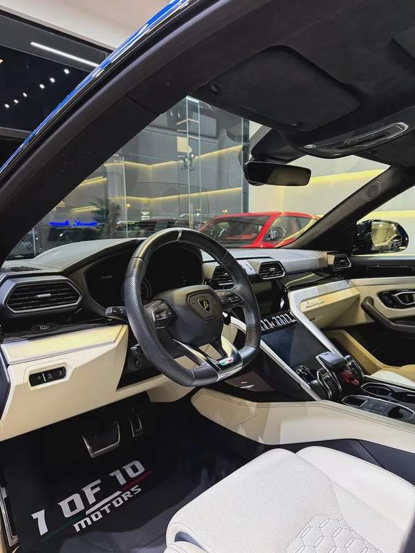 2020 LAMBORGHINI URUS ( GCC / STILL UNDER WARRANTY )