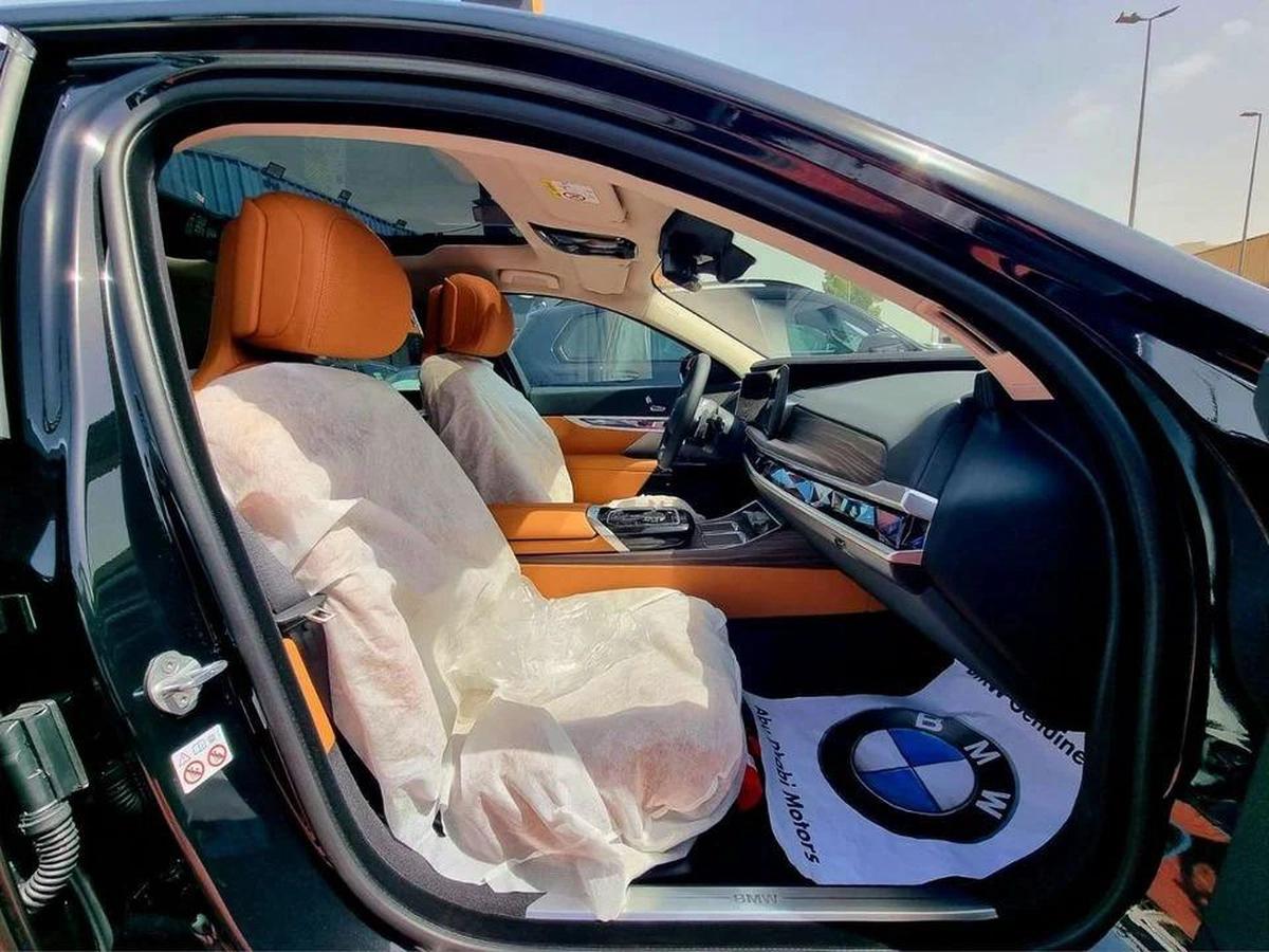 BMW 735 i Under Warranty & Service 2026 GCC-2-2