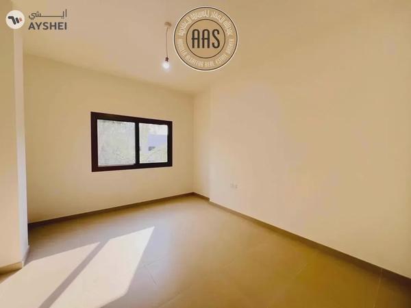 Green Lush Community ☆ New Building ☆ 1 Month Free ☆ Vacant ☆ Ready to Move