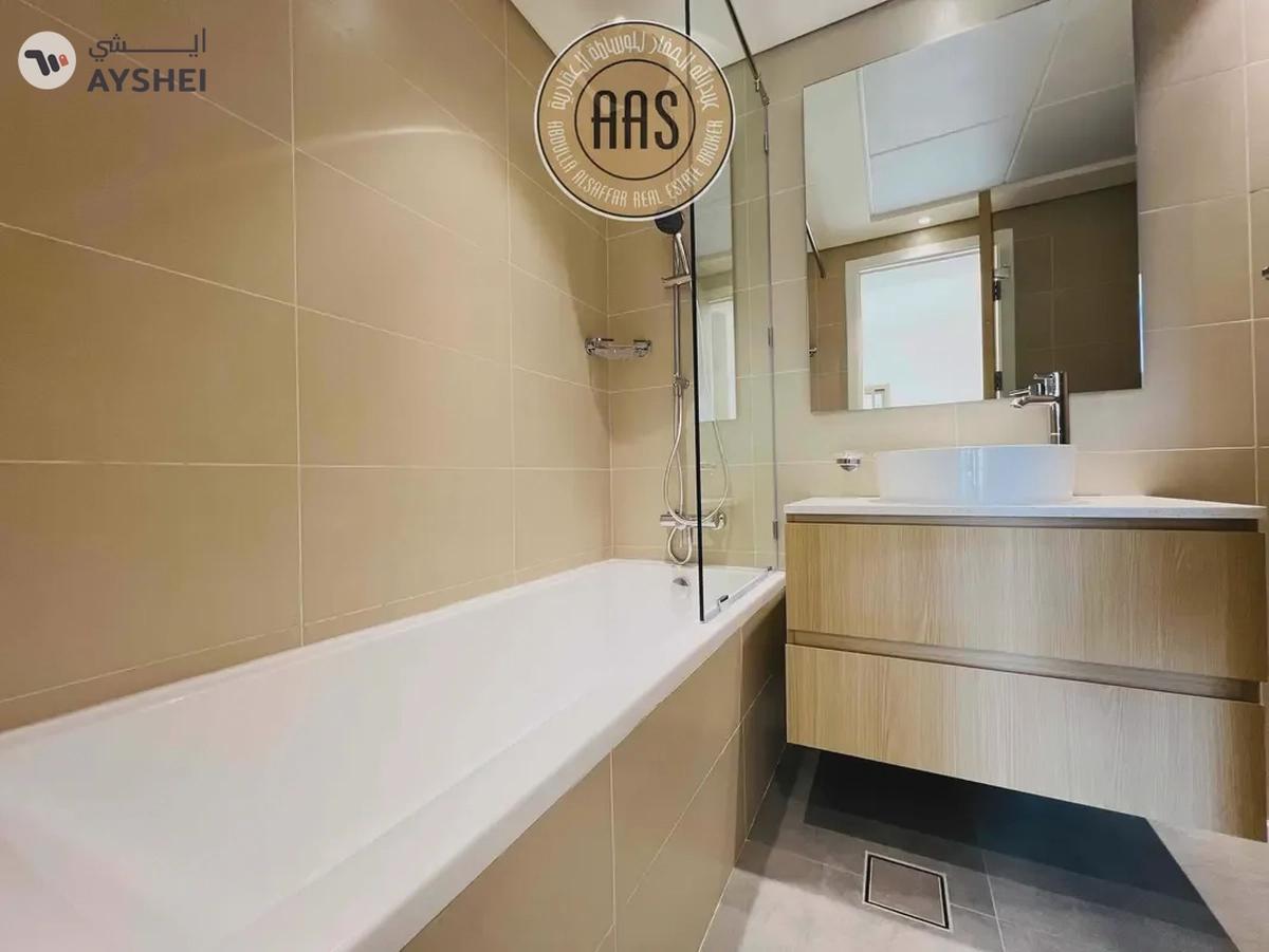 Green Lush Community ☆ New Building ☆ 1 Month Free ☆ Vacant ☆ Ready to Move-5-5