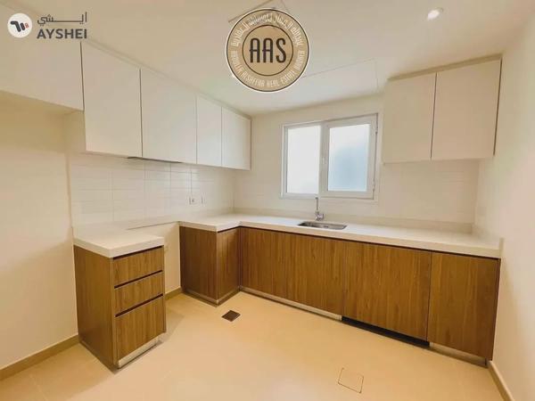 Green Lush Community ☆ New Building ☆ 1 Month Free ☆ Vacant ☆ Ready to Move