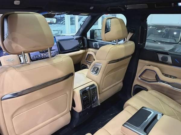 BYD Leopard 8 Flagship | Brand New | Luxury Off-Road SUV