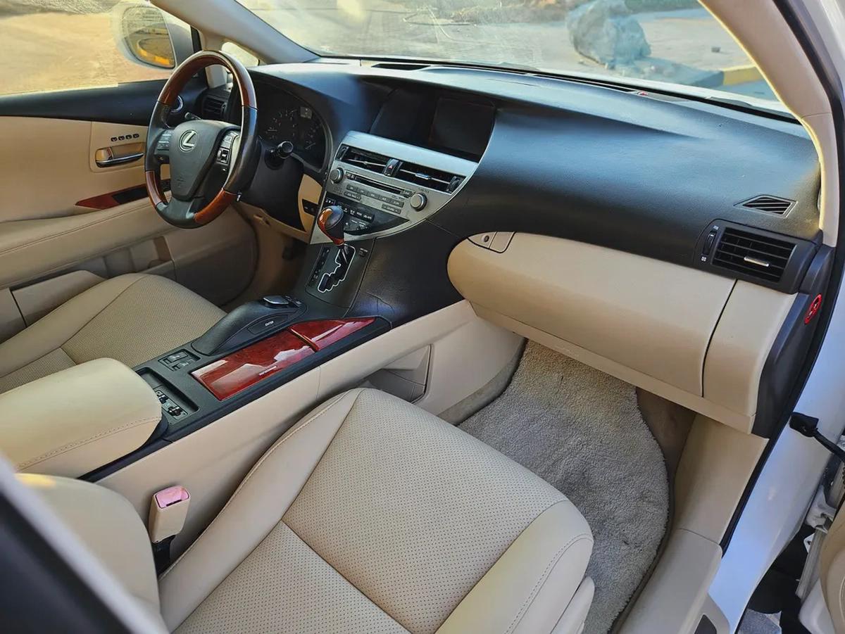 Lexus RX 350 2009 GCC Full Option TOP With Panoramic Clean Inside Out-10-10