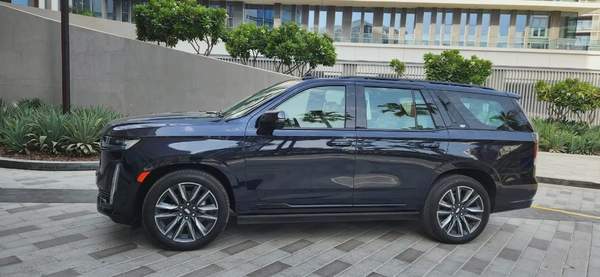 2021-Cadillac Escalade Platinum 600 Black Edition-Top of the Range-Excellent Conddition