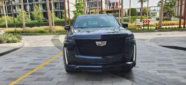 2021-Cadillac Escalade Platinum 600 Black Edition-Top of the Range-Excellent Conddition