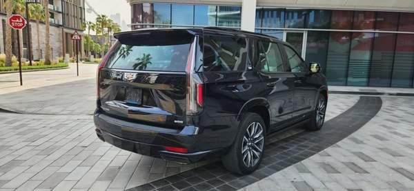 2021-Cadillac Escalade Platinum 600 Black Edition-Top of the Range-Excellent Conddition