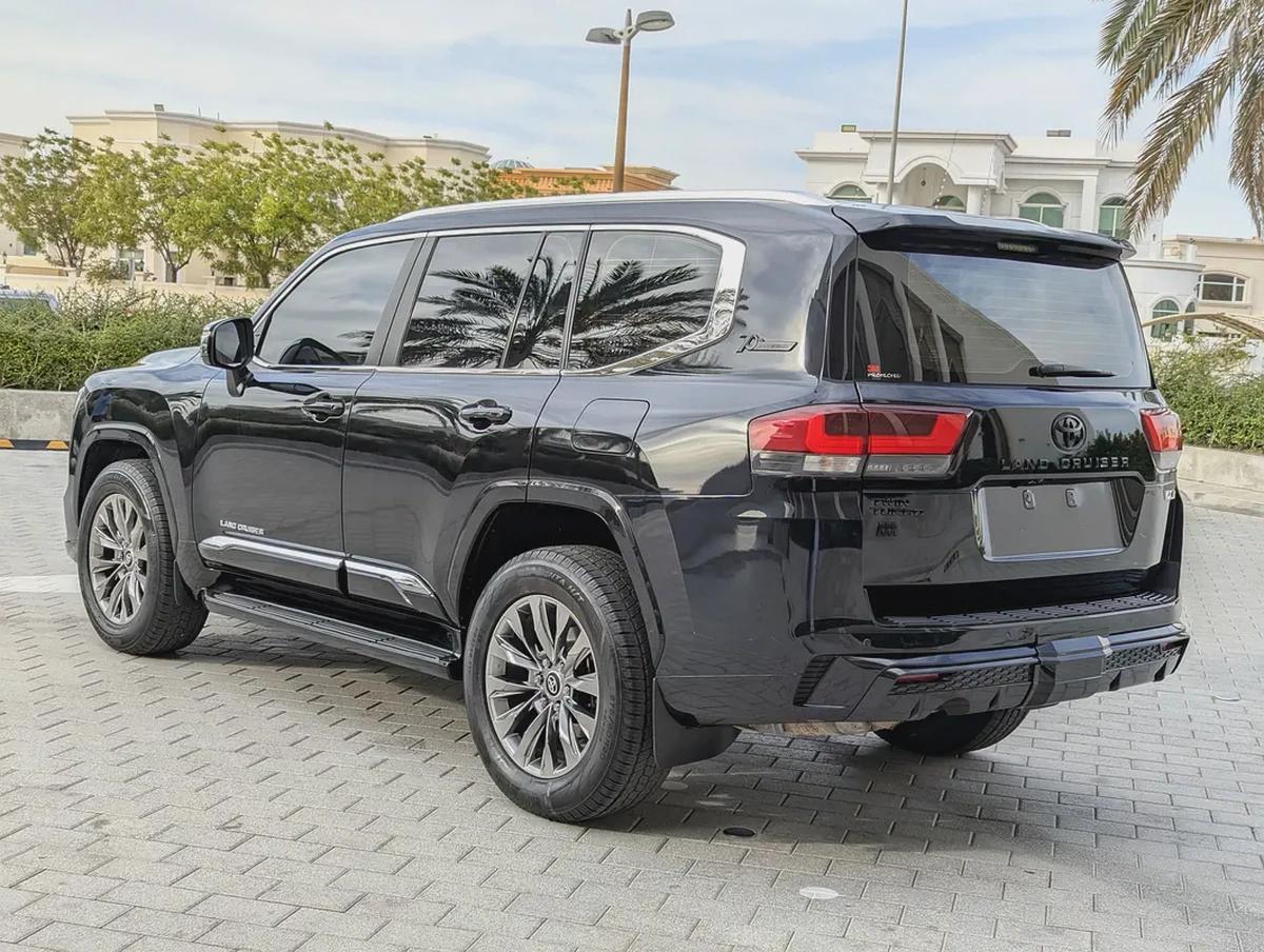 Toyota Land Cruiser GXR 2022 - GCC Specs - Excellent Condition-14-14