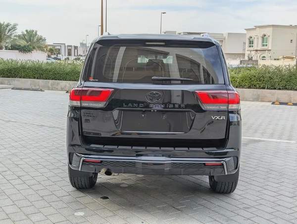 Toyota Land Cruiser GXR 2022 - GCC Specs - Excellent Condition