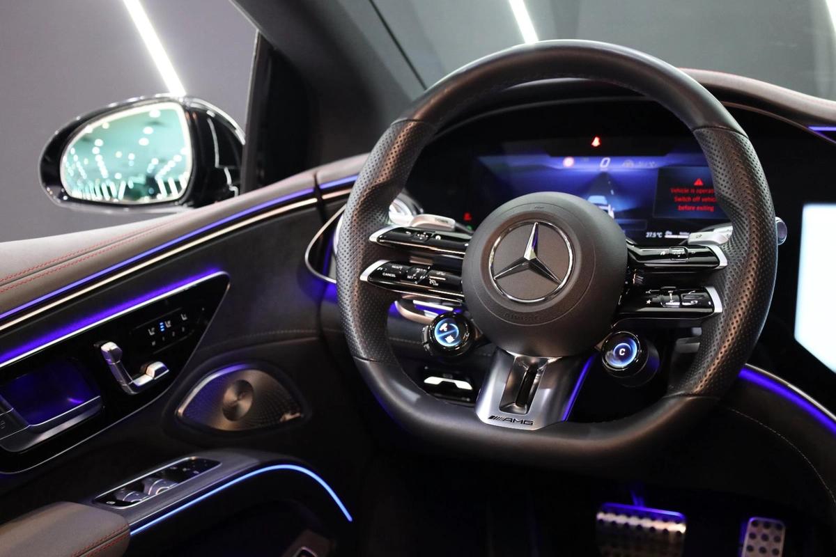 Mercedes-Benz EQS AMG 53 4Matic+-2-2