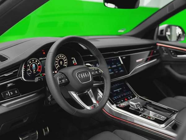 PERFORMANCE RSQ8 2025 SAKHIR GOLD - UNDER WARRANTY - ONLY 9700 KM - TOP SPEC