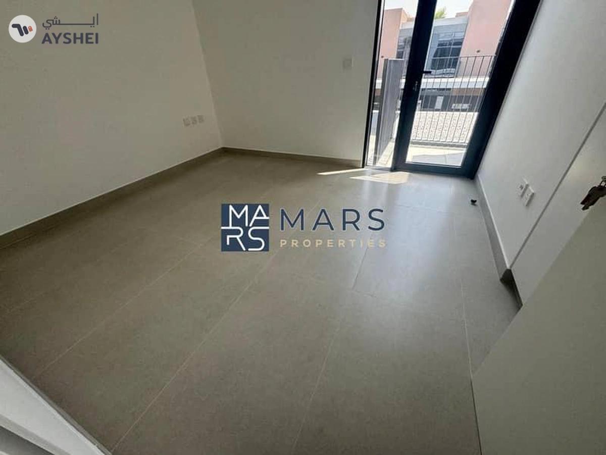 Luxurious brand new 4 bedroom villa availabl in Masaar for rent just in 195k-11-11