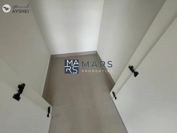 Luxurious brand new 4 bedroom villa availabl in Masaar for rent just in 195k