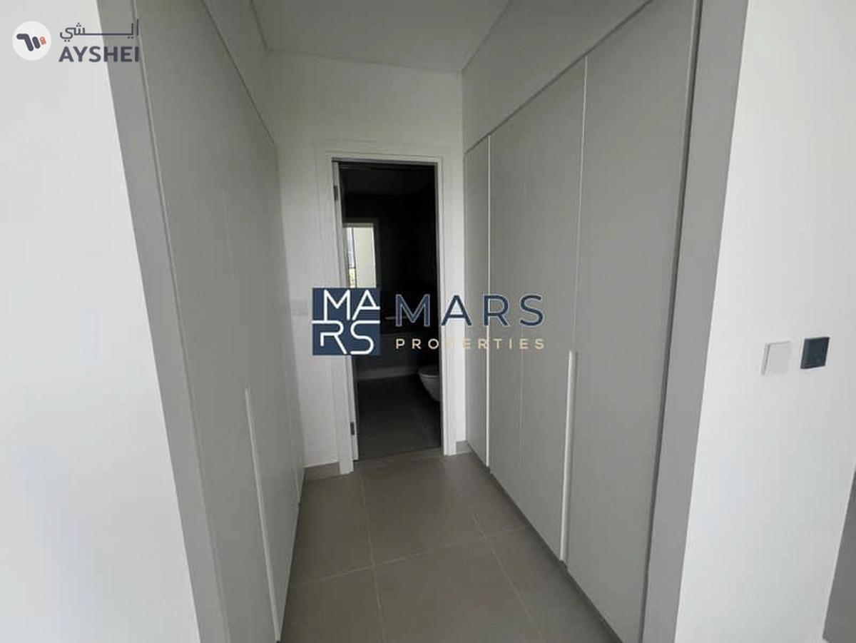 Luxurious brand new 4 bedroom villa availabl in Masaar for rent just in 195k-6-6