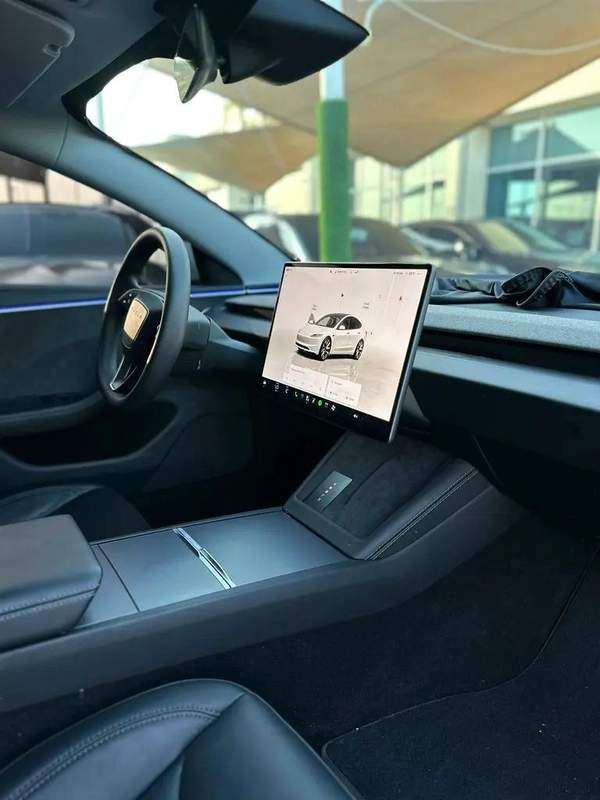 TESLA MODEL 3 LANG RANGE 2024 GCC FULL OPTION ORIGINAL PAINT UNDER WARRANTY