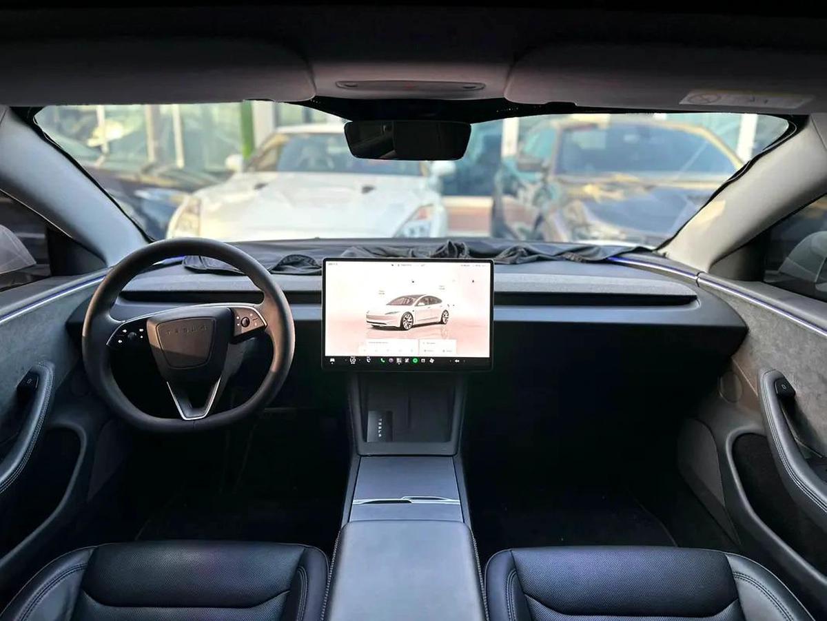TESLA MODEL 3 LANG RANGE 2024 GCC FULL OPTION ORIGINAL PAINT UNDER WARRANTY-4-4