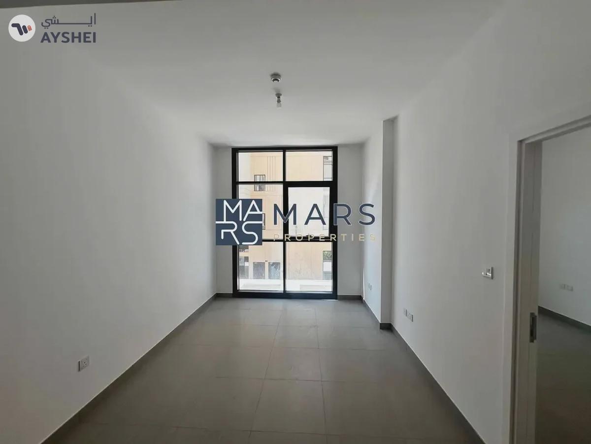 Brand new 1bhk with pool view parking free-4-4