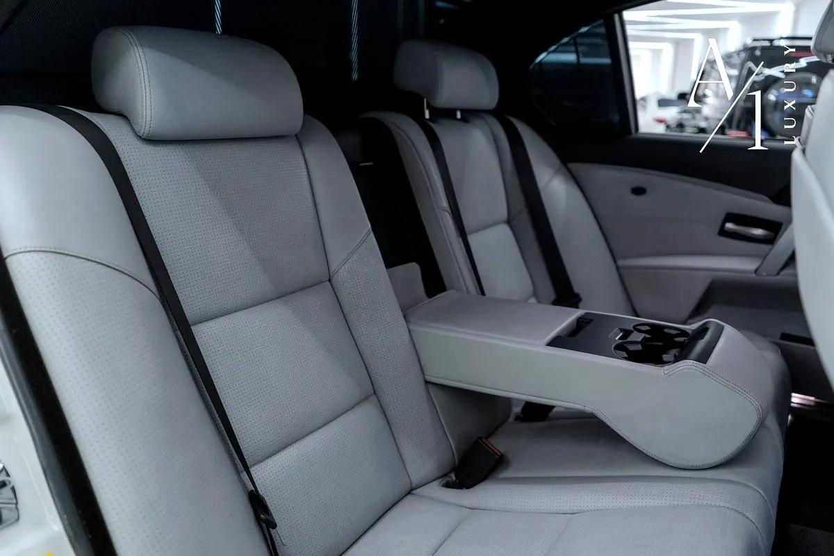 2007 BMW M5, Full BMW Service History, Full Options, Excellent Condition, GCC Spec-6-6