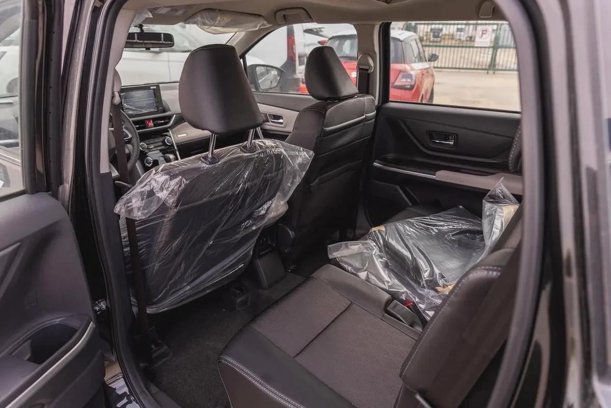 2025 Toyota Veloz - GCC Specs - Brand New-13-13