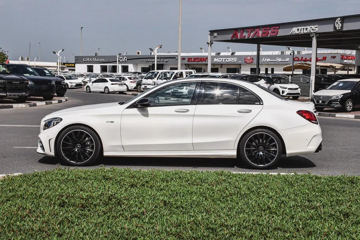 2019 - BENZ C43 AMG - BRAND NEW CONDITION - ONLY 63,000 KM-3-3