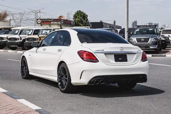 2019 - BENZ C43 AMG - BRAND NEW CONDITION - ONLY 63,000 KM