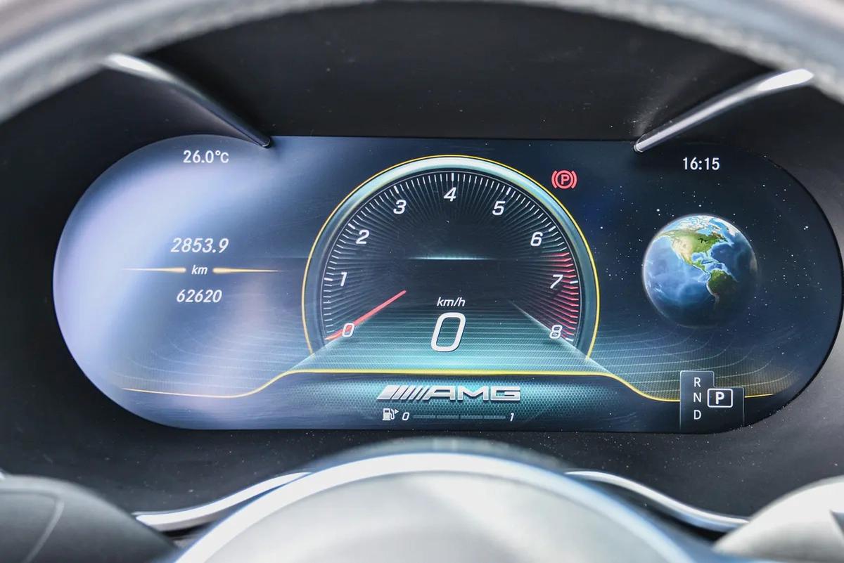 2019 - BENZ C43 AMG - BRAND NEW CONDITION - ONLY 63,000 KM-8-8