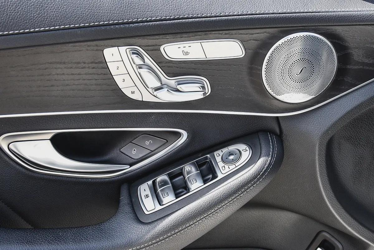 2019 - BENZ C43 AMG - BRAND NEW CONDITION - ONLY 63,000 KM-15-15