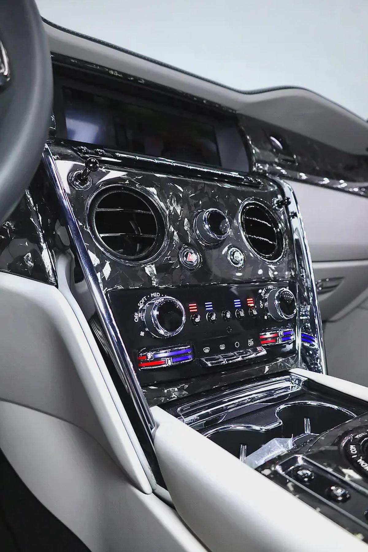 ROLLS ROYCE CULLINAN WITH MANSORY MARBLE BODYKIT + REAR ENTERTAINMENT-9-9