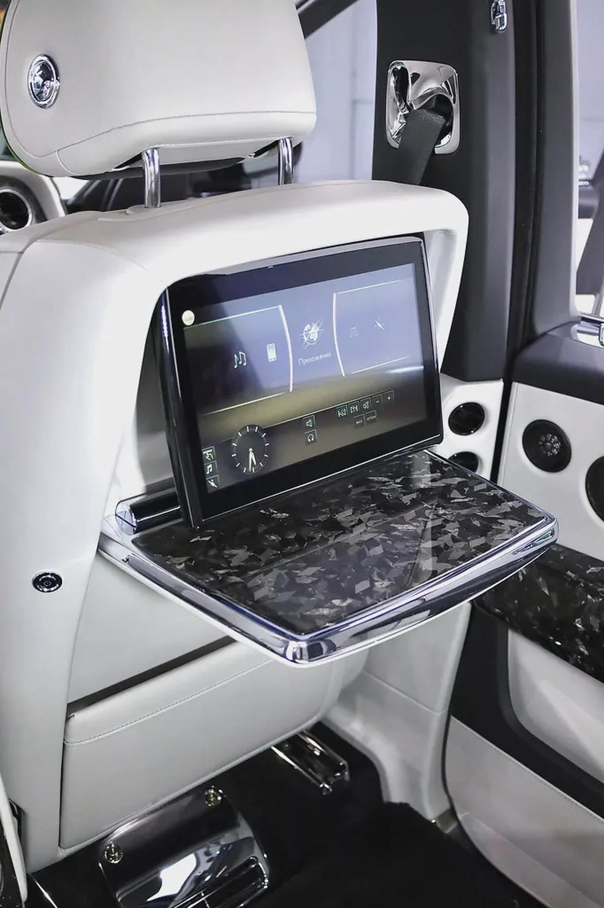 ROLLS ROYCE CULLINAN WITH MANSORY MARBLE BODYKIT + REAR ENTERTAINMENT-13-13