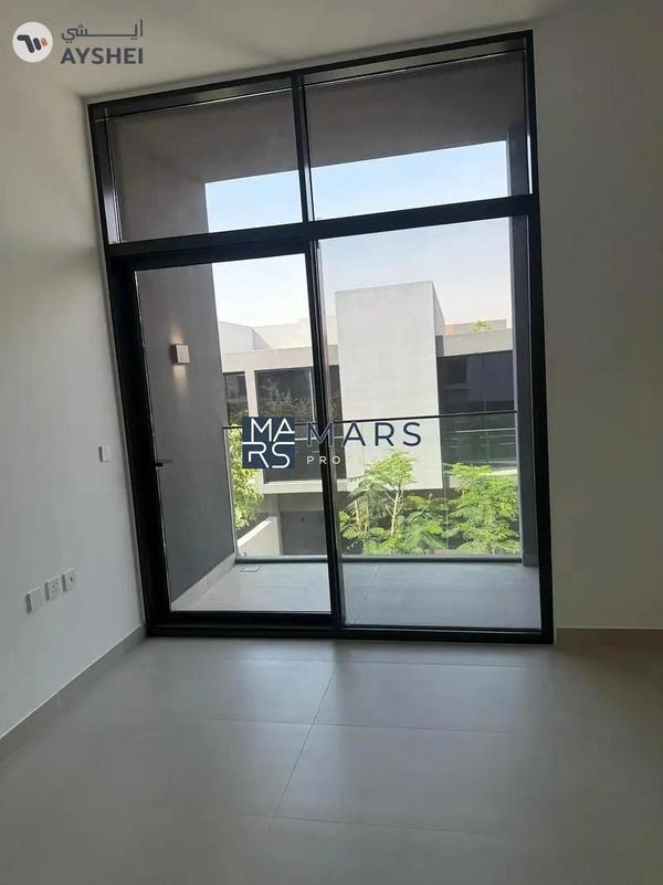 Spacious, Luxury 3 Bedroom Townhouse with Close Kitchen Available For Rent in Masaar, Sharjah.