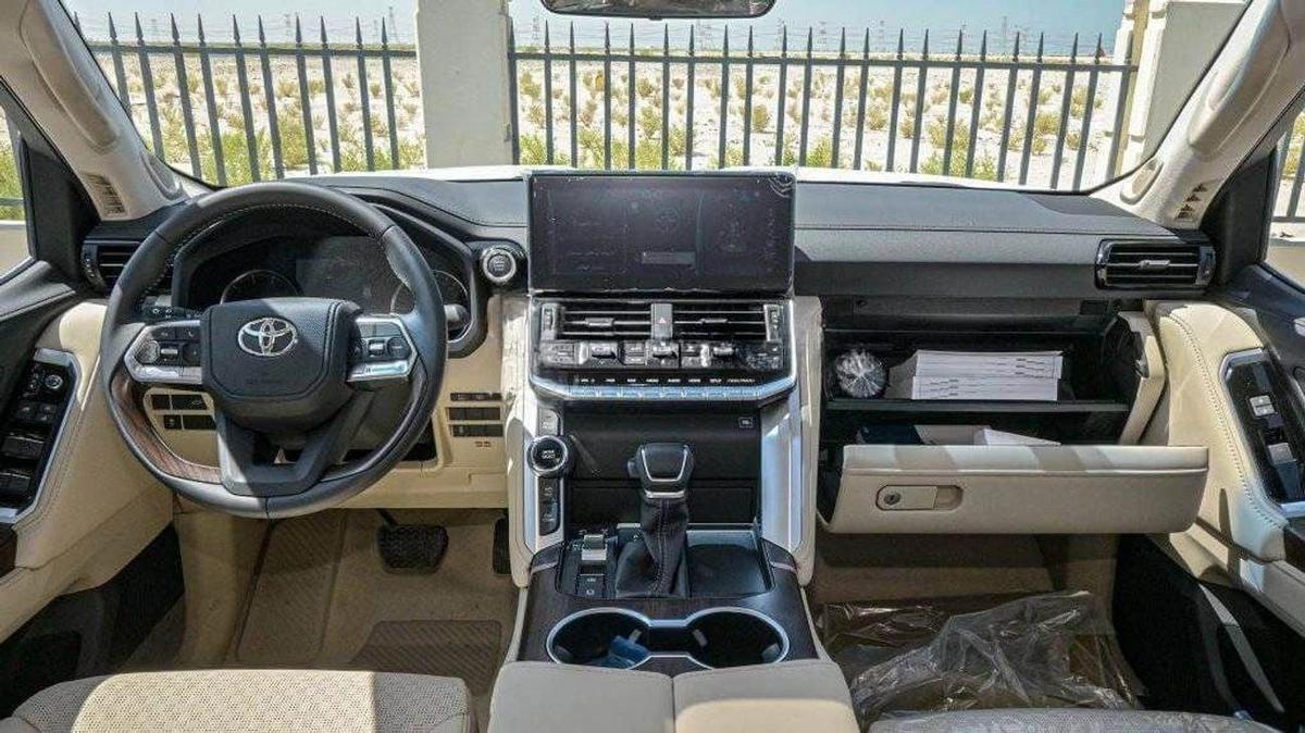 Toyota Land Cruiser VXR 3.3L-7-7