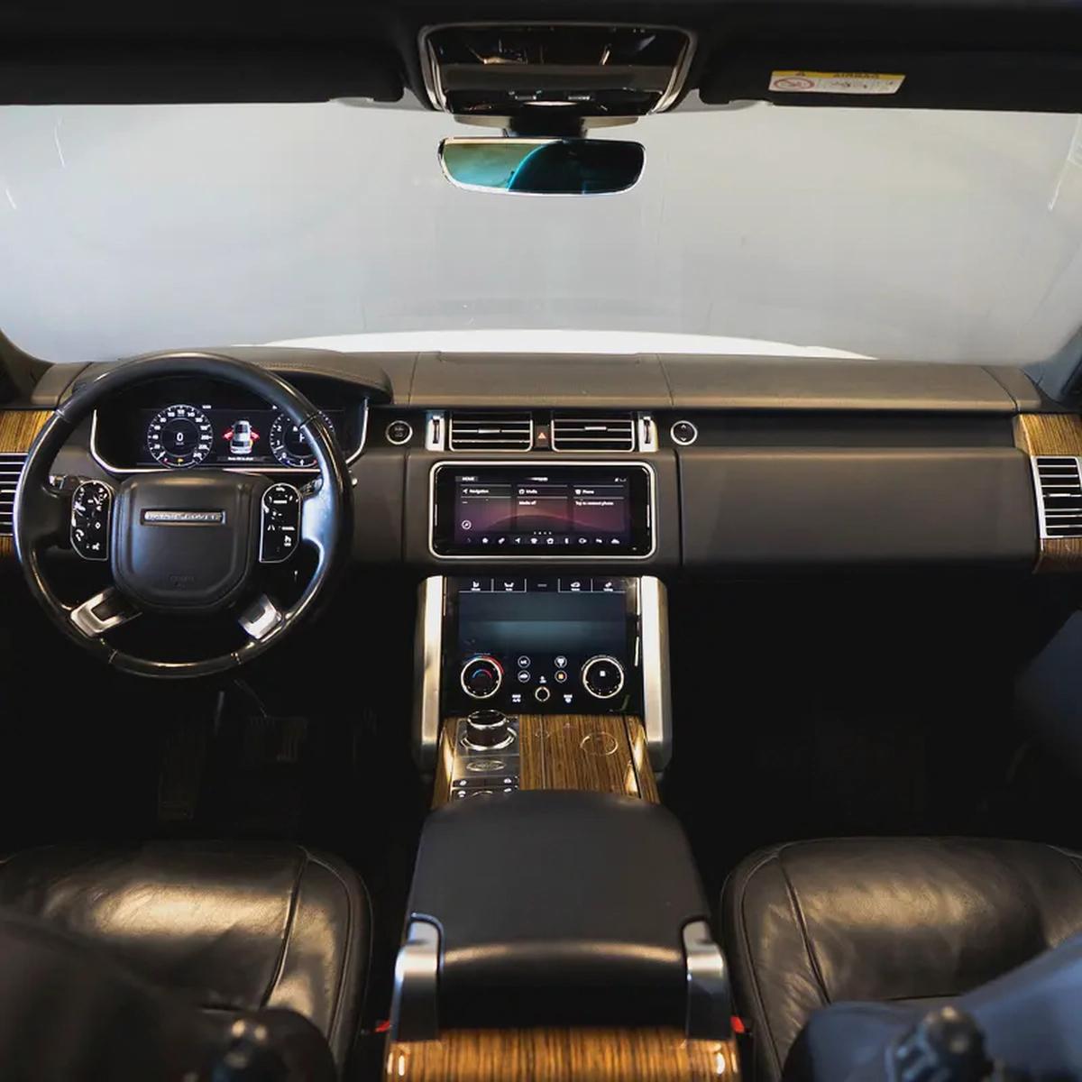 AED 2,682 pm • 0% Downpayment • Range Rover Vogue Supercharged • 1 Year Warranty-11-11