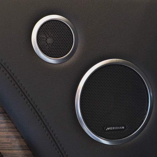 AED 2,682 pm • 0% Downpayment • Range Rover Vogue Supercharged • 1 Year Warranty