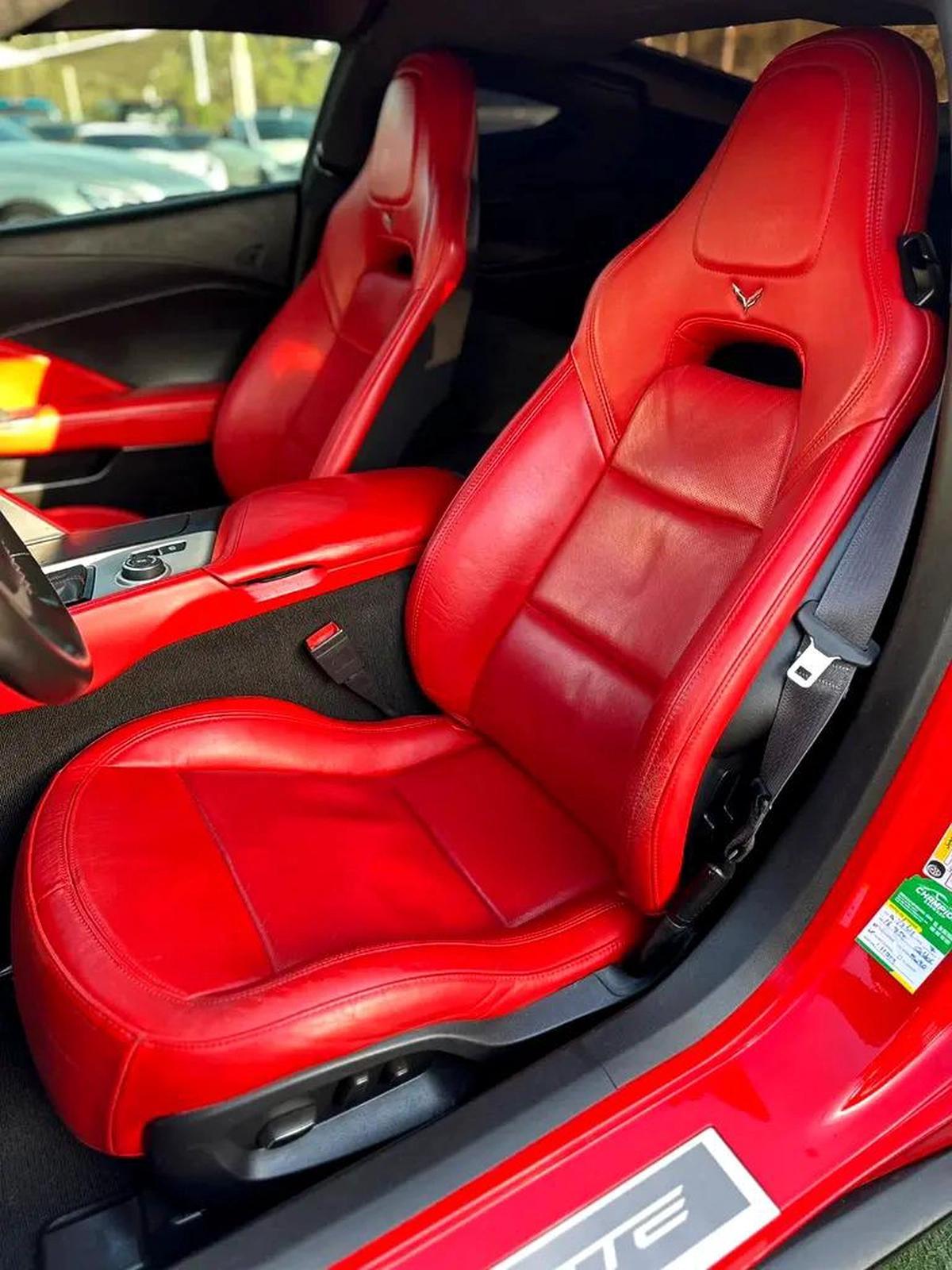 2015 Chevrolet Corvette Stingray GCC Specs - Perfect Condition!-11-11