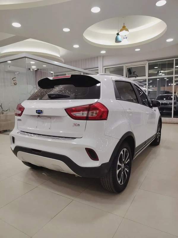 Geely x3 2019