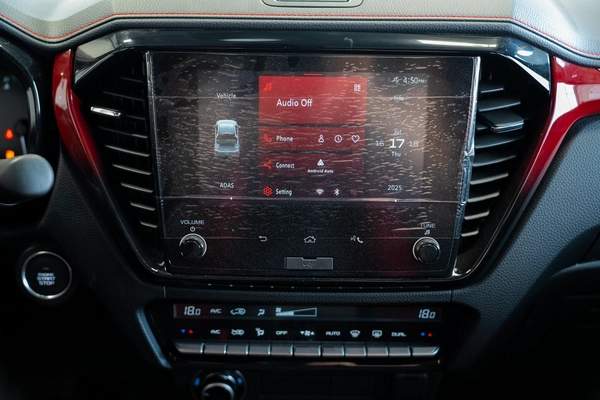 ISUZU D-MAX GT 3.0L A/T 4X4 FULL OPTION MODEL 2026 GCC SPECS