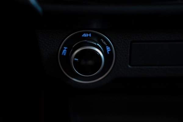 ISUZU D-MAX GT 3.0L A/T 4X4 FULL OPTION MODEL 2026 GCC SPECS