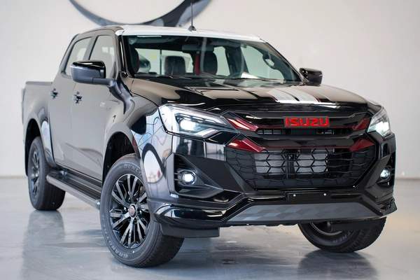 ISUZU D-MAX GT 3.0L A/T 4X4 FULL OPTION MODEL 2026 GCC SPECS