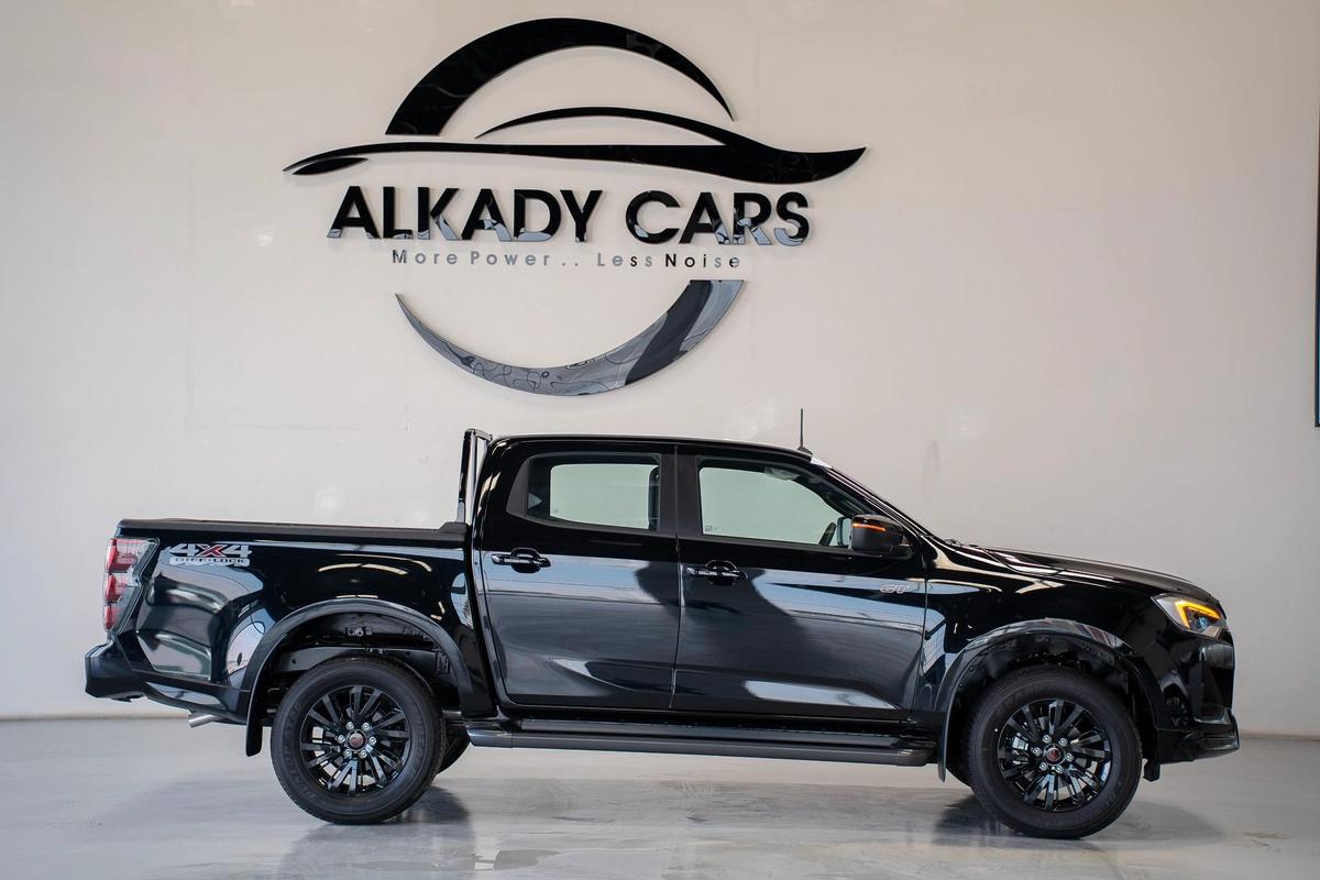 ISUZU D-MAX GT 3.0L A/T 4X4 FULL OPTION MODEL 2026 GCC SPECS-24-24