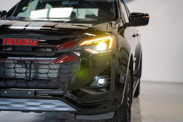 ISUZU D-MAX GT 3.0L A/T 4X4 FULL OPTION MODEL 2026 GCC SPECS