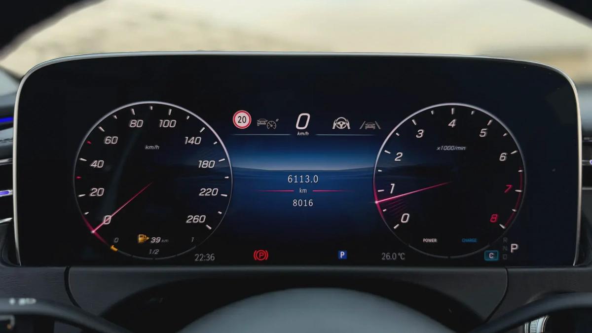 Mercedes Benz E200 8,000Km only!!-6-6