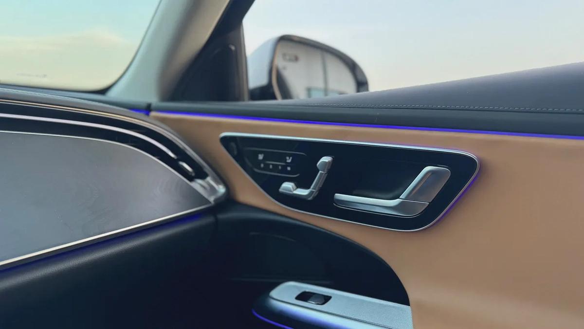 Mercedes Benz E200 8,000Km only!!-11-11