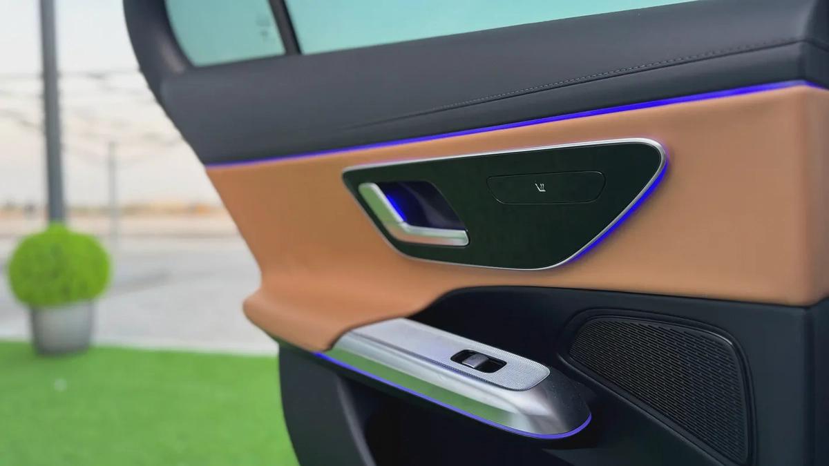 Mercedes Benz E200 8,000Km only!!-13-13