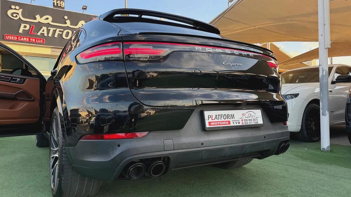 Porsche cayenne coupe model 2023 gcc original paint بورش كايان كوب ٢٠٢٣ خليجي صبغ وكالة-6-6