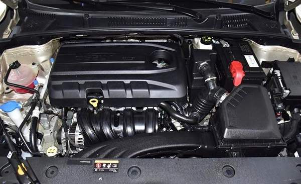 Geely Emgrand 1.5L ( 2024 Model ) in Golden Color GCC Specs