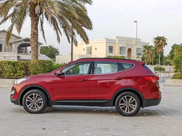 Hyundai Santa Fe 2016 GCC Mint Condition With Beige Interior Super 7 Seater Family SUV